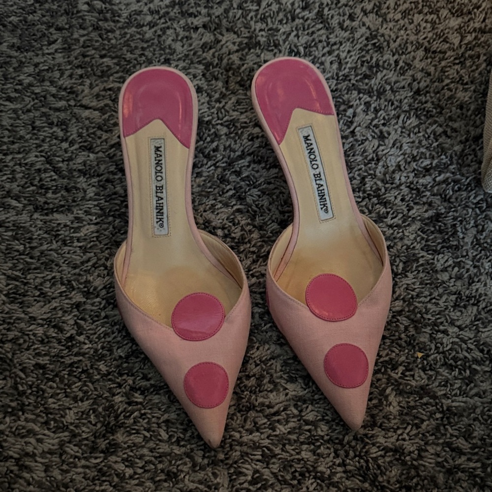 Manolo Blahnik Two-Tone Pink Pointed Toe Mules